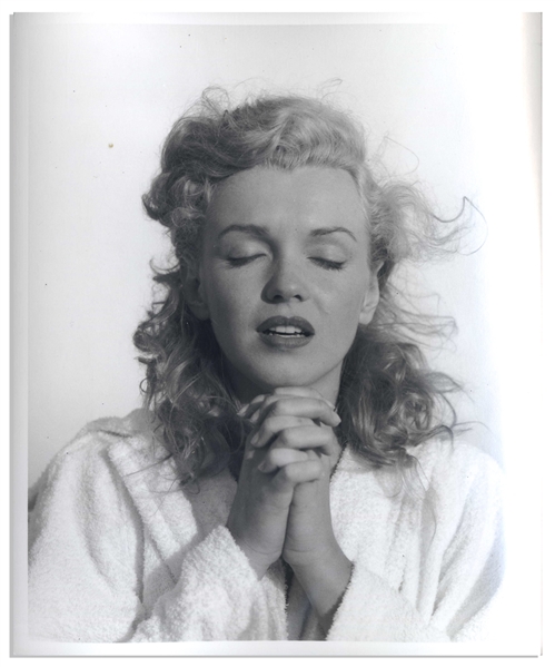 Original 8 x 10 Photograph of Marilyn Monroe Taken by Andre de Dienes in 1949 -- From the Tobay Beach Photo Session